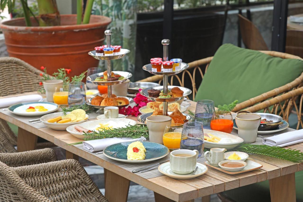 Hotel Jadali & Spa 马拉喀什 外观 照片 A breakfast table